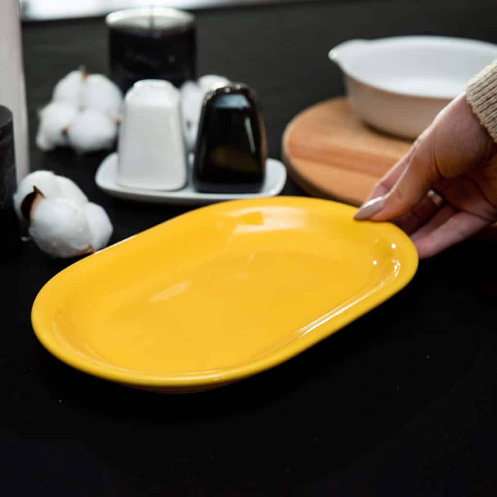 Platte, Oval, 23,5 x 15 cm, Glänzend Gelb