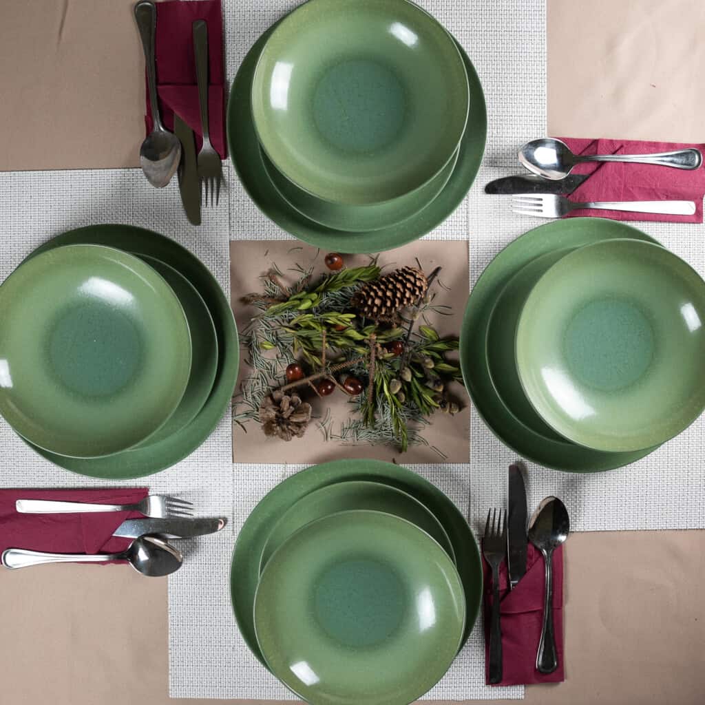Tafelservice für 4 Personen, 12-teilig, mit tiefem Teller, rund, glänzendes Elfenbein verziert mit tropengrüner Spirale