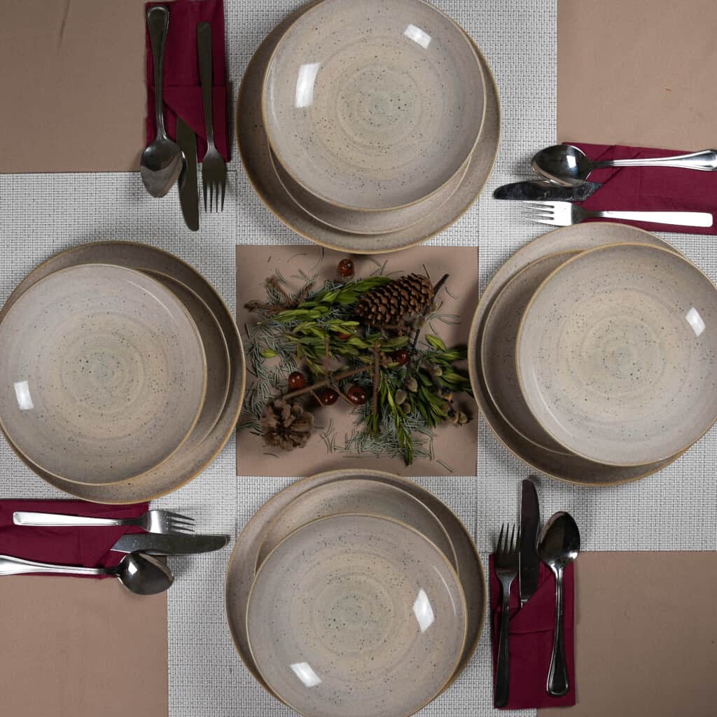 Tafelservice für 4 Personen, 12-teilig, mit tiefem Teller, rund, glänzendes Elfenbein verziert mit hellbeiger Spirale